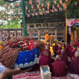 Vòng Tay Ngũ Sắc Ấn Độ Gia Trì trong Đại lễ Phật Đản 