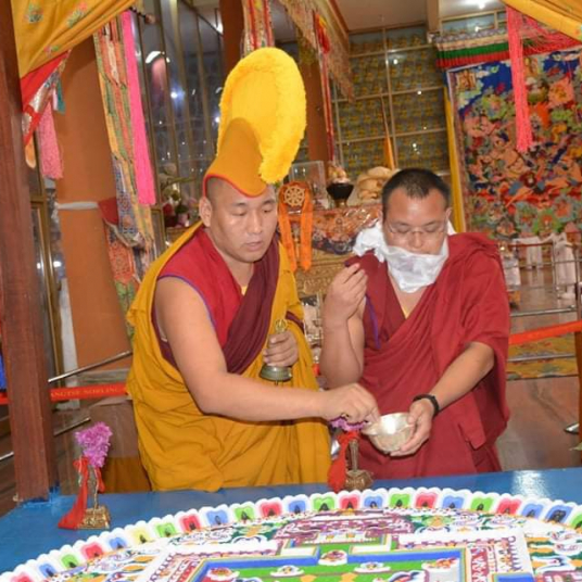 Cát Mandala dâng cúng Đức Mật Tập Kim Cương Guhyasamaja Vajra 