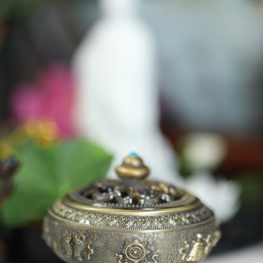 Lư Xông Bát Bảo Cát Tường Tây Tạng